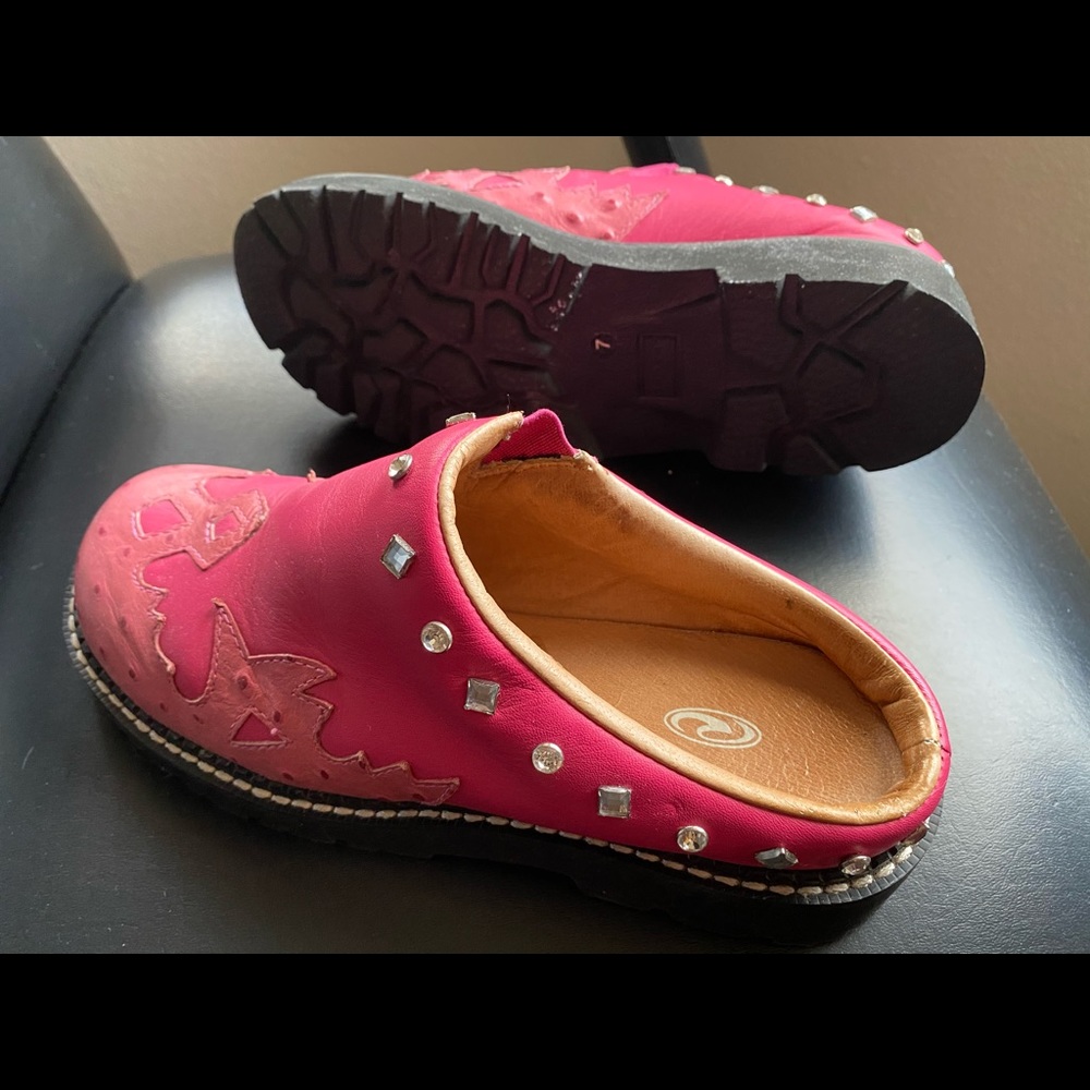 Roper’s open back slip on casual shoe